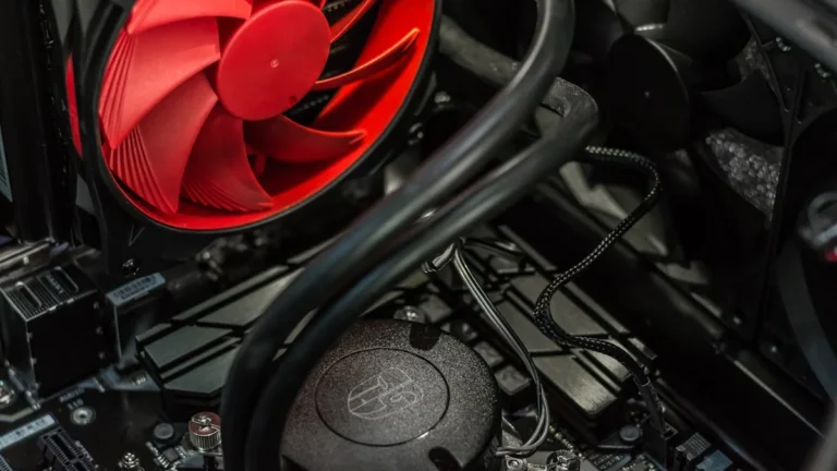 Water-cooled CPU with AIO liquid cooling system