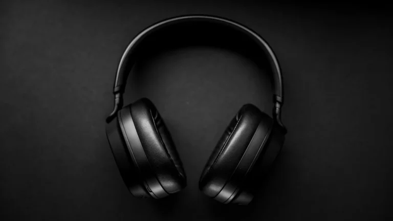 Gaming headset used for voice communication